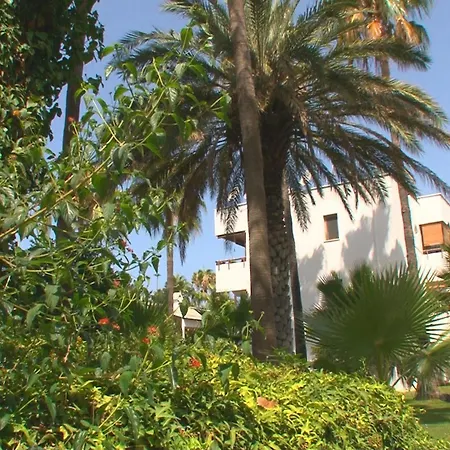 Antik Garden And Antik מלון