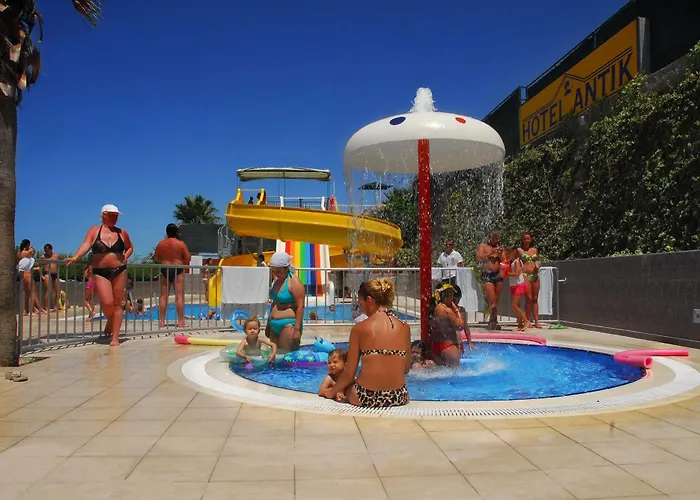 호텔 Antik Garden And Antik 3*