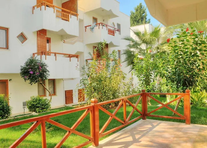 Antik Garden And Antik 3* 아브살라르