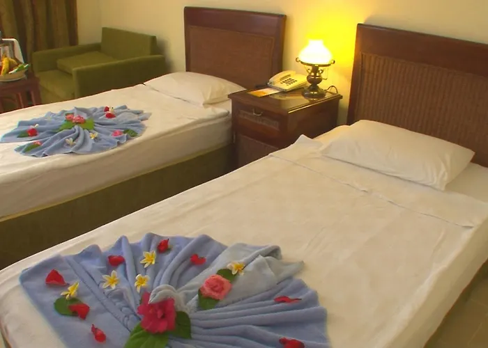 Antik Garden And Antik Hotel 3*