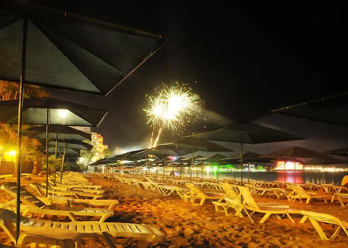 Hotel Antik Garden And Antik