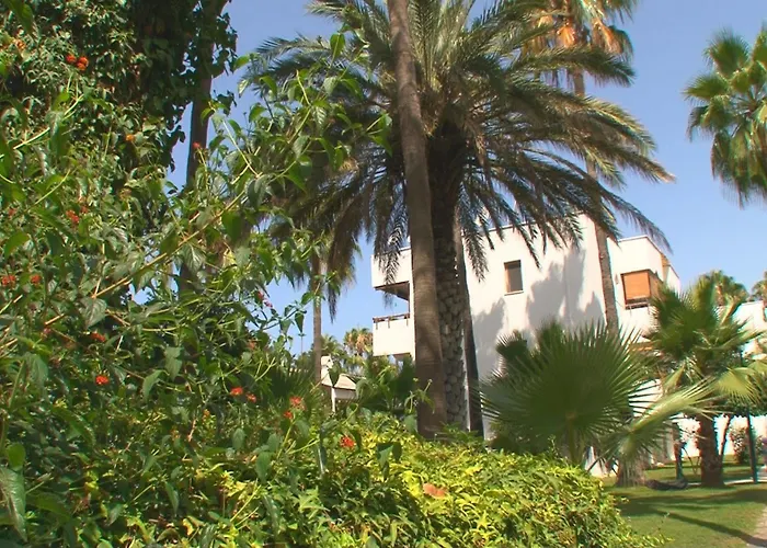 Antik Garden And Antik Hotel